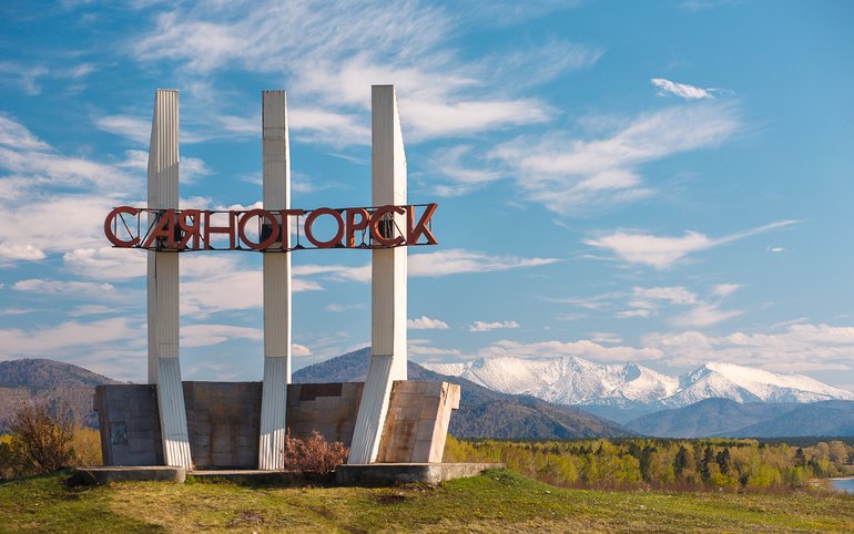 Военная техника проедет по трассе Абакан — Саяногорск