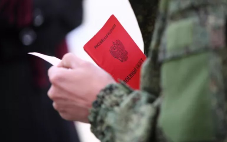 Частичная мобилизация не делится на этапы, заявили в Госдуме 