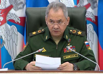 Комплектование войск продолжится за счет приема добровольцев