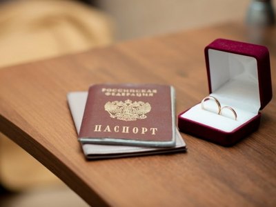 Невесты из Хакасии отправились к бойцам в Омск 