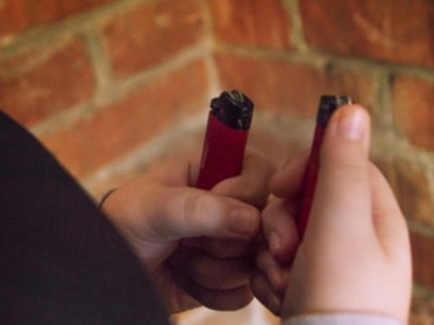 В Хакасии утвердили штрафы за продажу детям зажигалок и баллончиков 