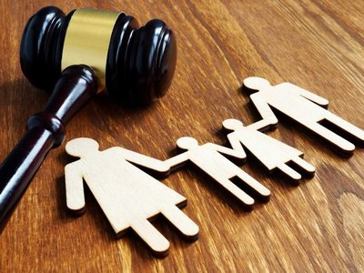 Житель Хакасии рассчитался с бывшими женами, чтобы продать квартиру