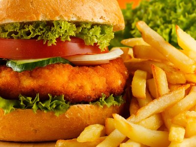 Из черногорского фастфуда стащили картофель фри, мясо и кофемашину