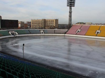 Теплая погода не дает приступить к заливке катков 