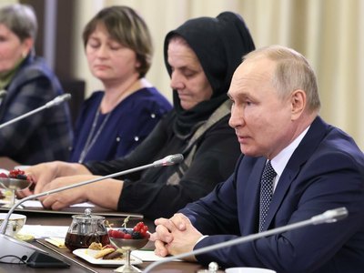 Многодетная мать из Хакасии встретилась с президентом 