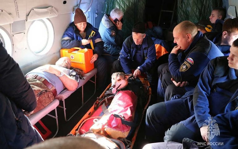 В глухой хакасской тайге спасли охотника и его собаку 