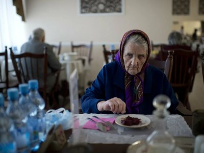 Под контролем: дома престарелых будут лицензировать 