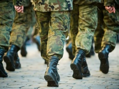Поддержку добровольцам и контрактникам утвердили на сессии 