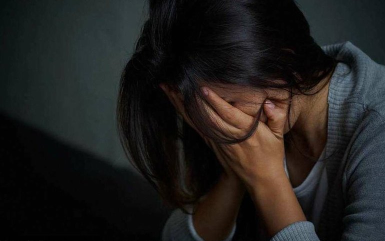 Рыдала в подъезде: саяногорца обманула мошенница-актриса 