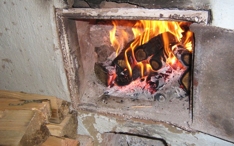 Трое детей в Абакане отравились угарным газом