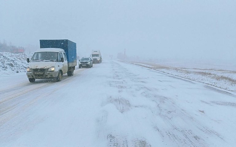 Из-за погоды на автодороге Абакан - Красноярск ограничено движение