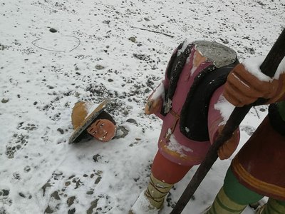 Вандалы Саяногорска атакуют городские скульптуры