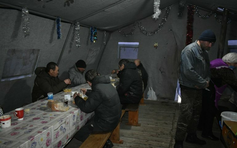 В Абакане закрылась зимняя столовая для бездомных