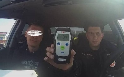 Автоинспекторы задержали в Шира пьяных братьев. С разницей в 3 минуты 