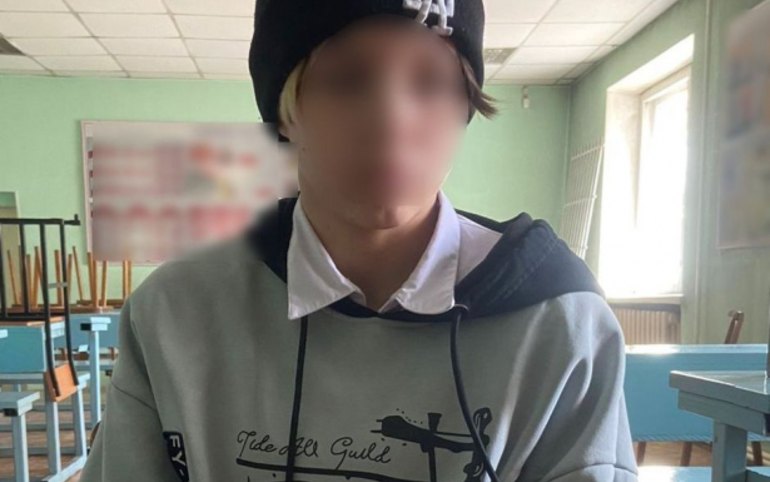 В Хакасии 16-летняя курьерша работала на мошенников 
