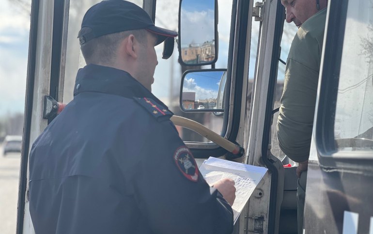 Полиция вновь проверяет автобусников