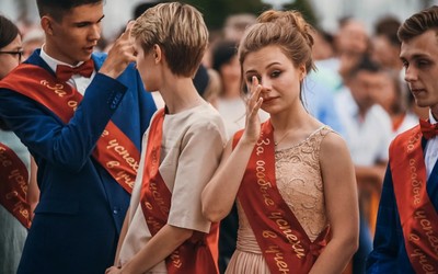 Выпускной бал обойдется родителям Хакасии в 11 100 рублей 