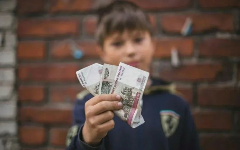 Короля туалетов в Красноярске осудили за вымогательство 