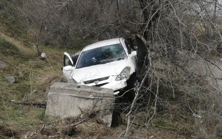 В Усть-Абаканском районе пьяный водитель слетел с дороги 