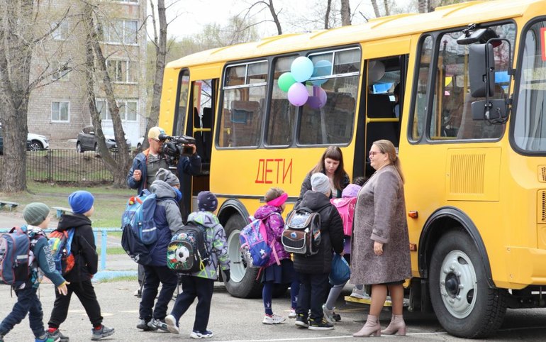 В 7-й школе на Нижней Согре появился свой автобус