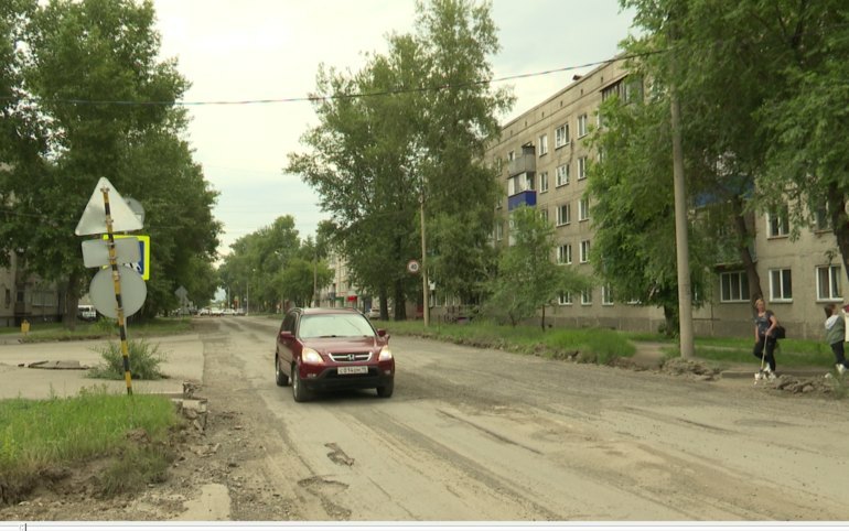 В Абакане дорожники вернулись на Пирятинскую