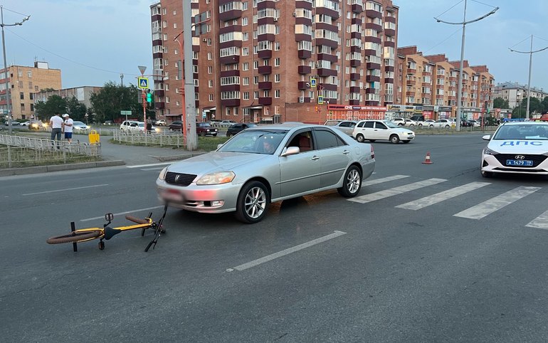 В Абакане сбили двоих детей 