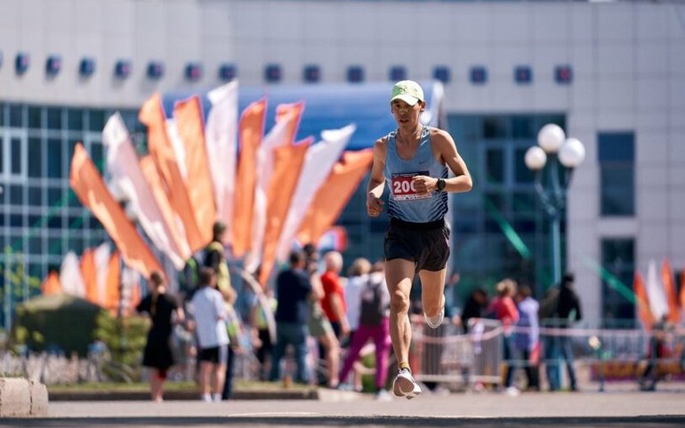 Легкоатлет из Хакасии взял серебро на чемпионате России