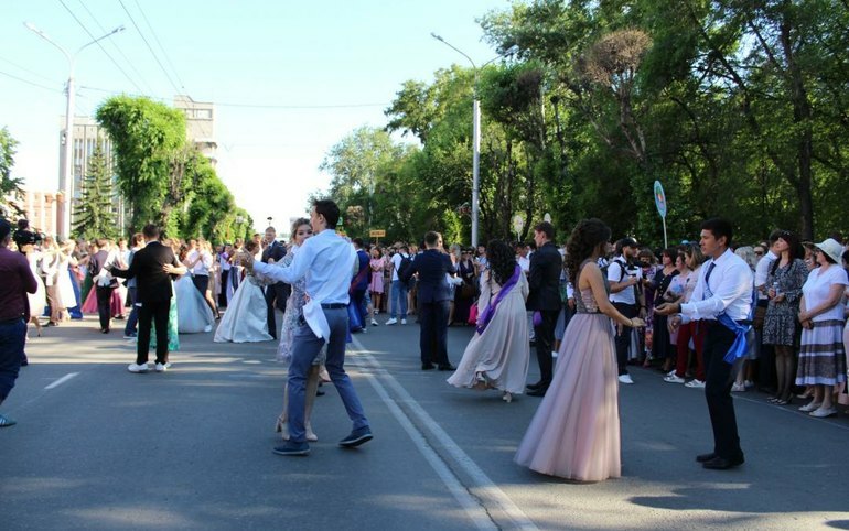 Выпускной в Абакане пройдет 23 июня 