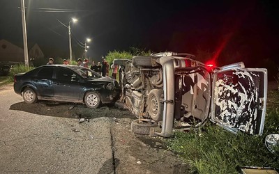 Пострадали двое детей: в Абакане столкнулись иномарки 