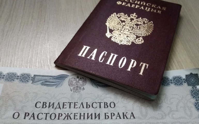 В Хакасии развелись еще две сотни пар 