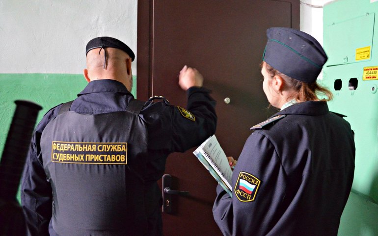 В Абакане молодого алиментщика сдали соседи 