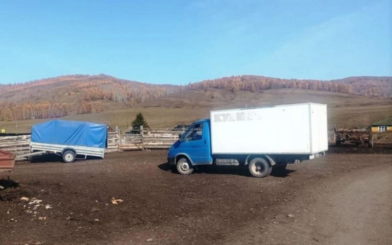 В Аскизском районе пенсионера сбили задним ходом. Он умер в больнице