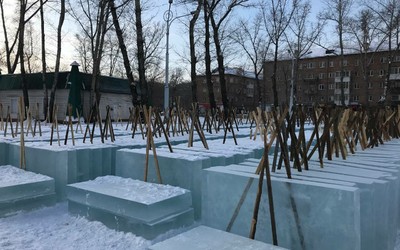 К ледовому городку в Черногорском парке приступят на следующей неделе 
