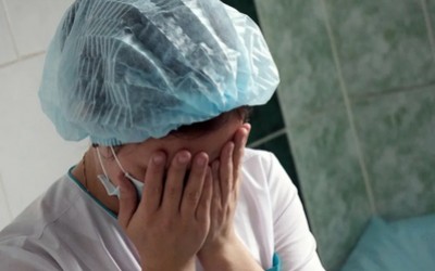 Завотделением больницы в Абакане обманули на 225 тысяч рублей 