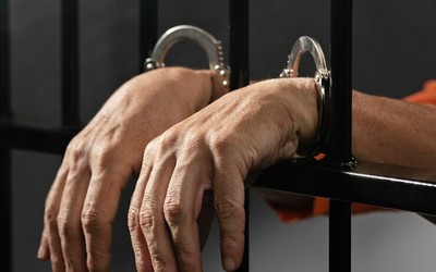 Саяногорец организовал нарколабораторию. Синтетику изготавливал в гараже 