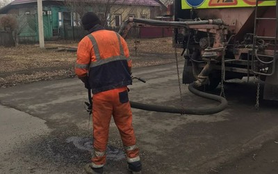 За ямочный ремонт взялись в Абакане