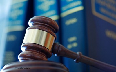 Полмиллиона компенсации и условный срок: суд наказал ревнивого саяногорца 