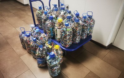 Использованные батарейки меняли на сладости в Хакасии