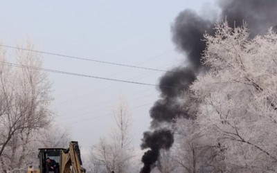 Житель Хакасии сжигал покрышки, чтобы согреться 