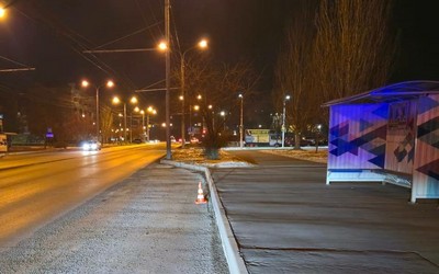 По выпавшей из автобуса женщине в Абакане Следком проводит проверку 