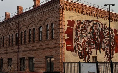 Любуемся отреставрированной гостиницей «Метрополь» в Минусинске