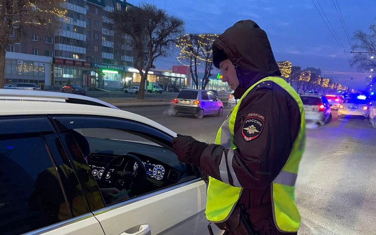 Больше сотни автомобилей конфисковали в Хакасии по решениям суда