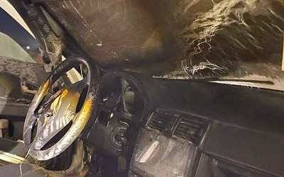 Lada Priora сгорела в Абакане. Легковушка загорелась прямо в пути 