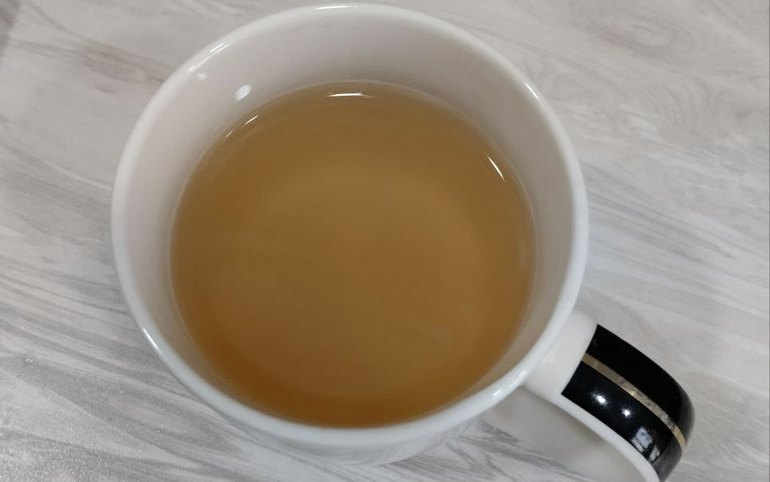 Ржавая вода на 9-м посёлке бежала из-за порывов на сетях