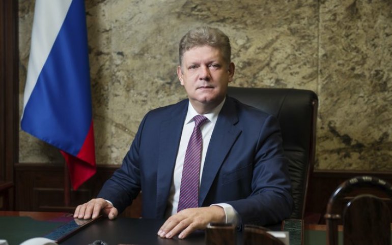 Полпред﻿ Президента России ﻿в Сибири поздравляет с Днем защитника Отечества 