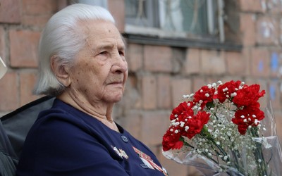 С легендарной военной медсестрой простится Абакан. Она ушла на 99 году жизни 