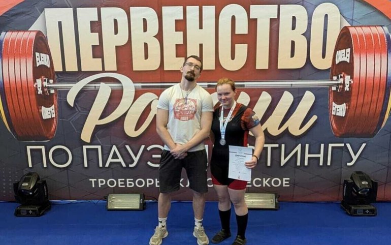 Спортсменка из Хакасии прошла в сборную России по пауэрлифтингу