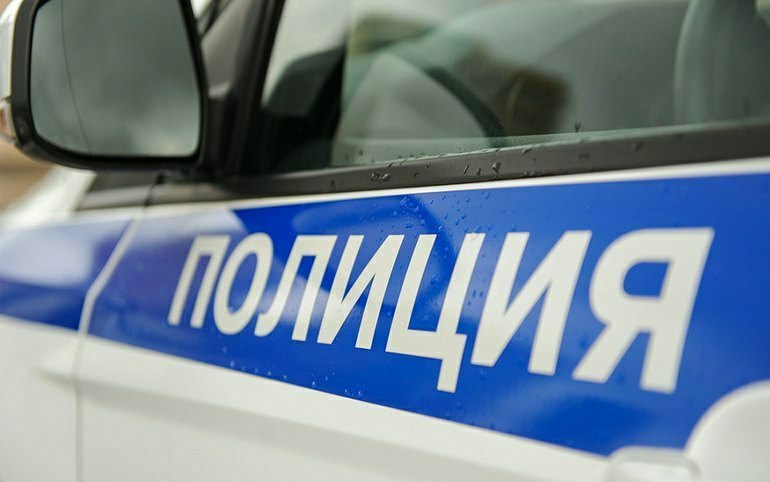 После выходки пьяной женщины с пистолетом в больнице Минусинска завели дело
