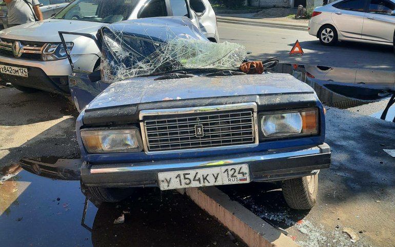 Виновнику смертельного ДТП в Минусинске дали 1,5 года условно. Семерку раздавило 
