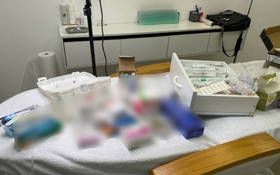 Абсцессы у клиенток и препараты без лицензии: с «косметологом» в Абакане разбирается Следком 